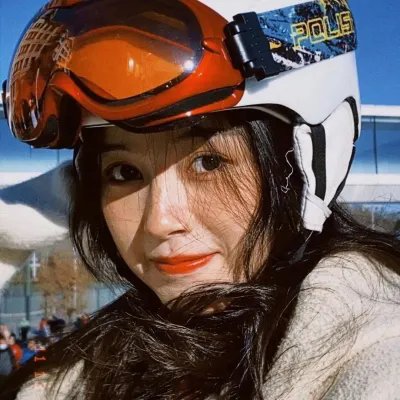 有机体复活实验海报
